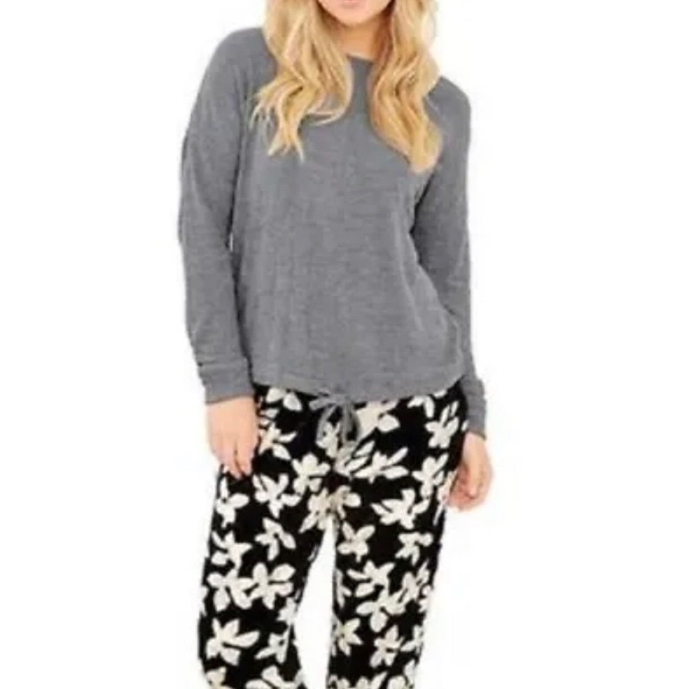Three Dots Charcoal velour knit sweater size: M